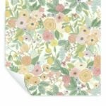 Papel pintado con diseño de flores diseño de Rifle Paper "Garden Party" en colores pastel