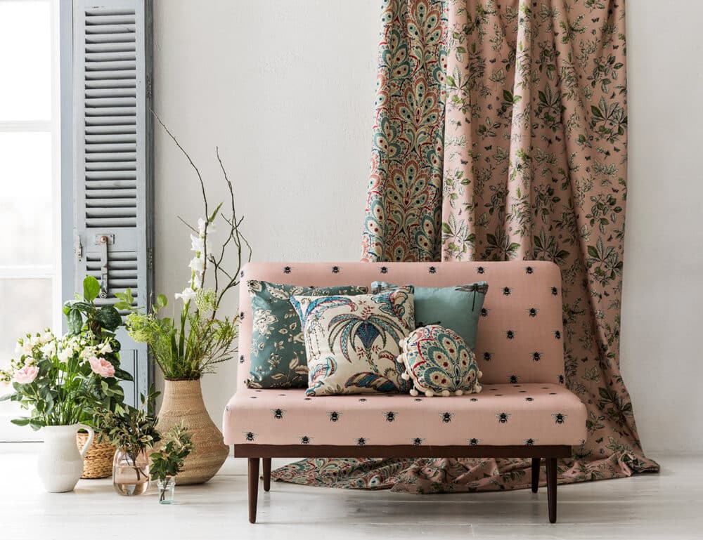 decoración textil con telas estampadas de estilo inglés