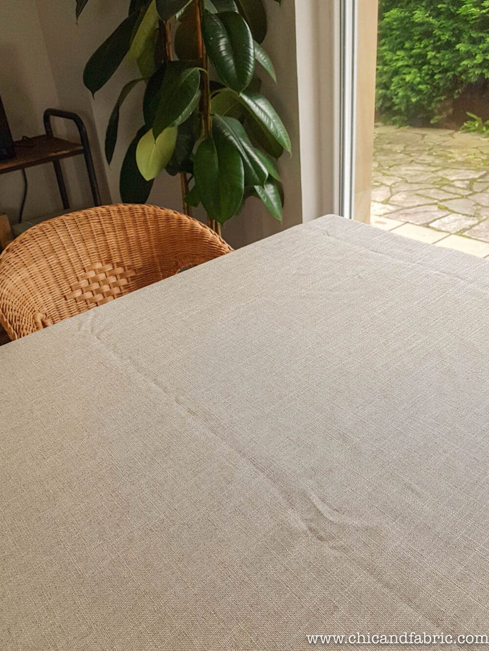 lino grueso en tono natural para tapizar, para manteneles, cortinas o cojines