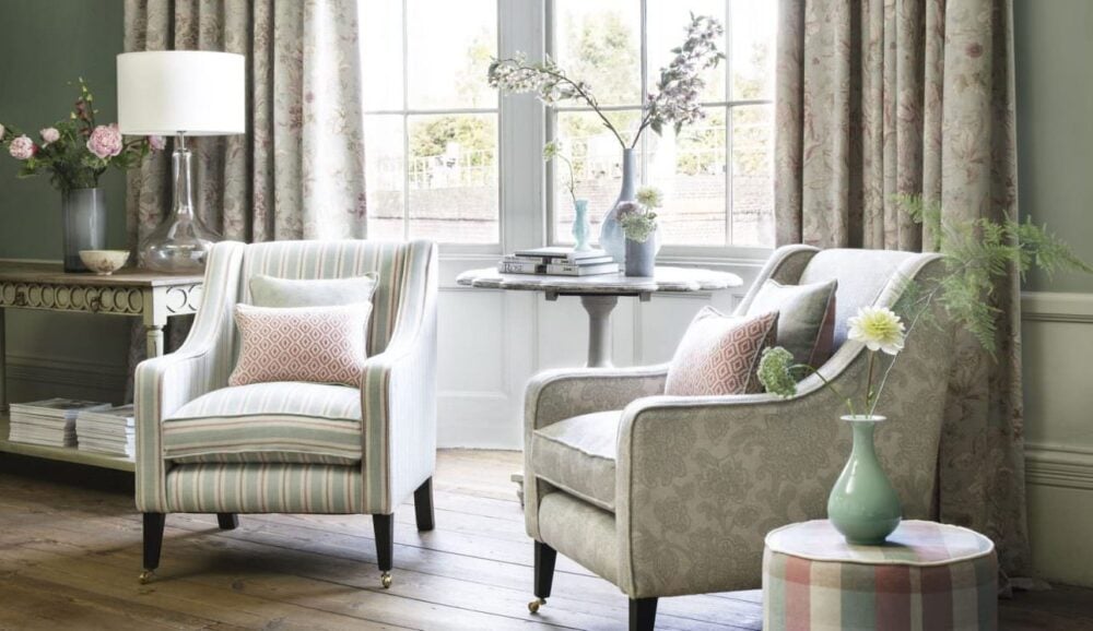 Sofá tapizado con tela estampada de estilo clásico inglés
