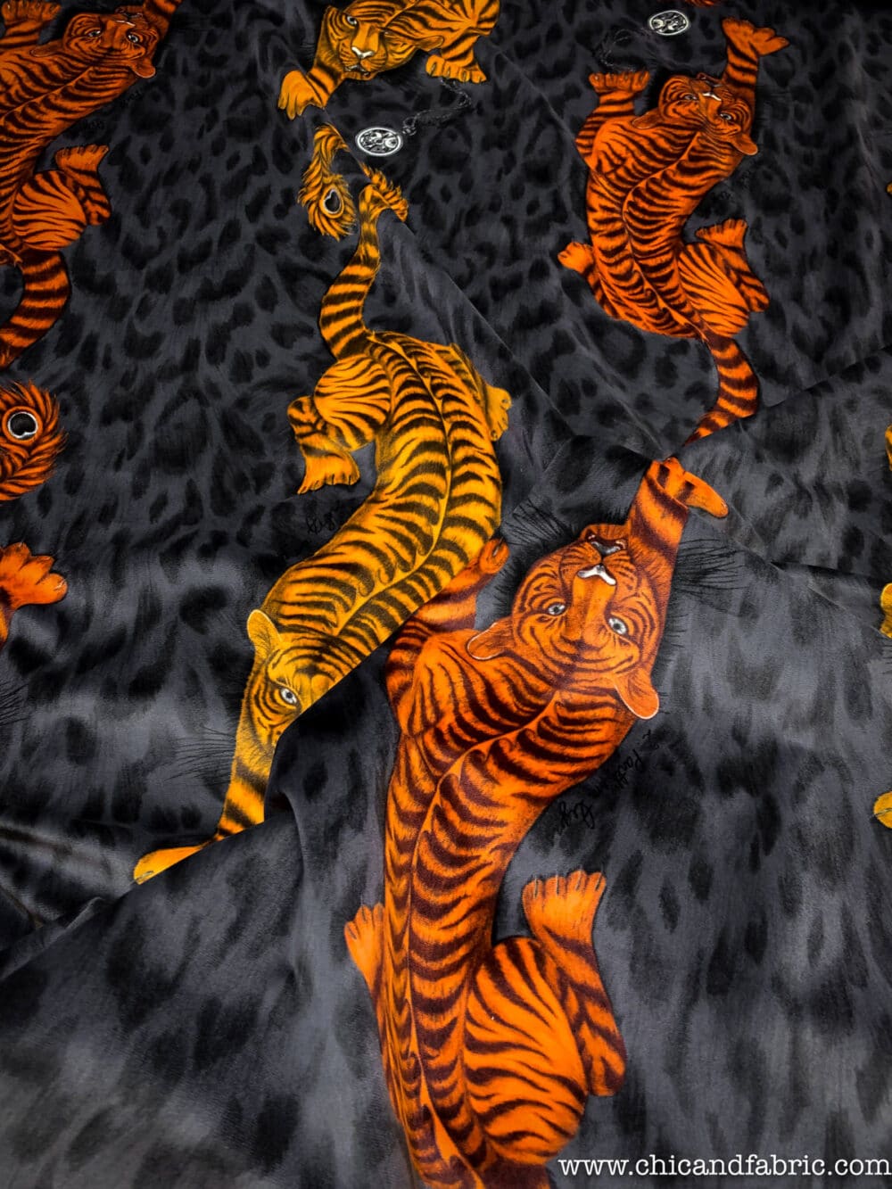 Terciopelo grueso con estampado fantástico de tigres y animal print