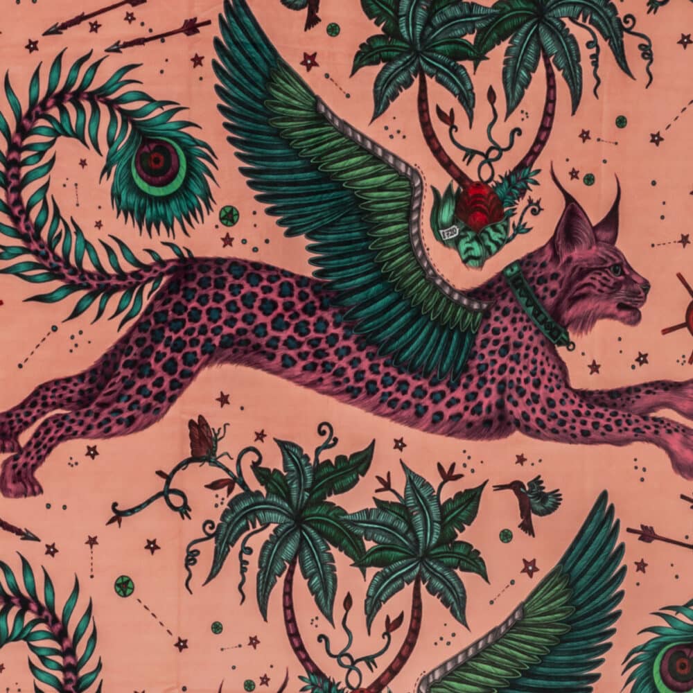Estampado fantástico de linces alados en terciopelo