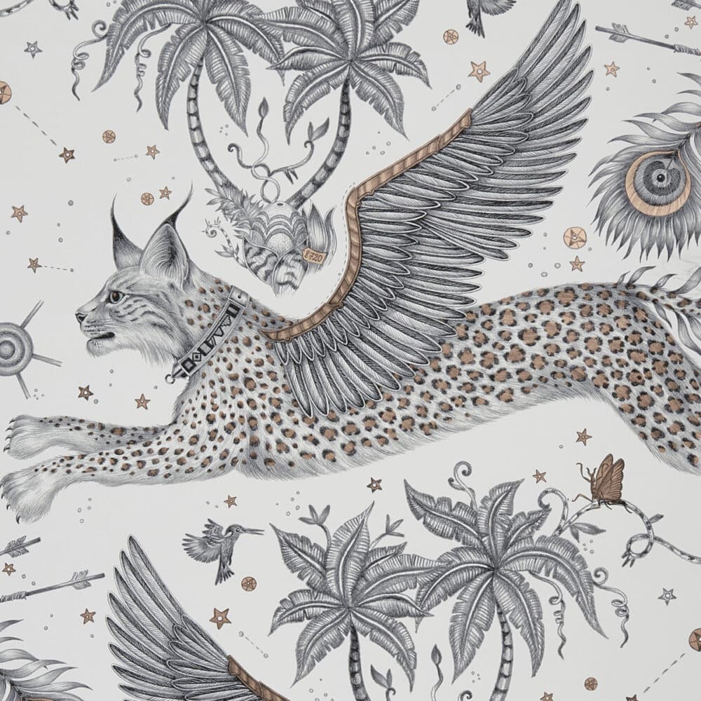 Papel pintado con motivos de animales fantásticos en blanco y naranja