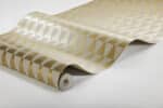 Rollo de papel pintado con sofisticados motivos geométricos "Arne Jacobsen Trapez" color dorado