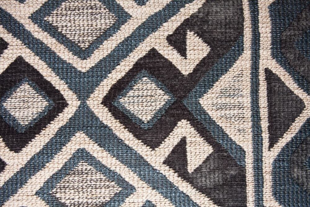 Jacquard de estampado persa tipo kilim "MEDINA-155-Hamand" diseño de James Malone