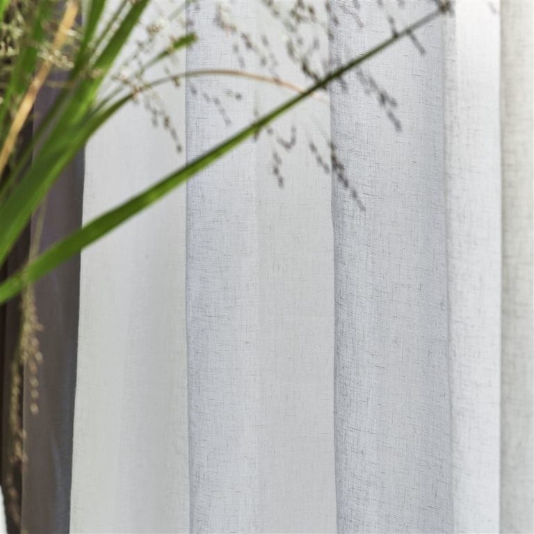 Lino liso de doble ancho lavable con efecto satinado para cortinas y estores a medida