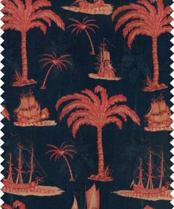 Tejido estampado de barcos antiguos y palmeras tropicales "aegean_indigo" diseño de la firma Mind the Gap