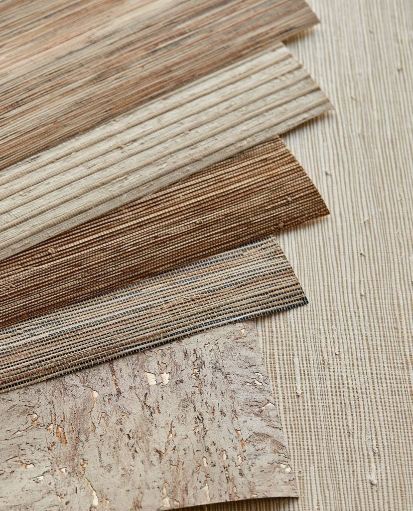 Colección "Natural Wallcoverings III" de Eijffinger. Una variedad de fibras naturales como yute, cáñamo, sisal, caña, hierba marina, hierba de arroz, bambú, rafia o el corcho se utilizan para crear una gran cantidad de texturas para decorar tu pared.