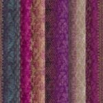 Cortinas confeccionadas con algodón de estampado tipo sari y motivos dorados en tonos fucsia