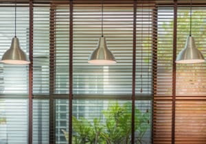 Persianas venecianas de madera