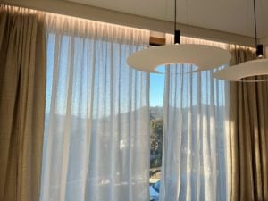 Cortinas de lino y visillos de lino confeccionados artesanalmente a medida