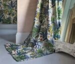 CALLA LILY Telas de Osborne & Little Bordados