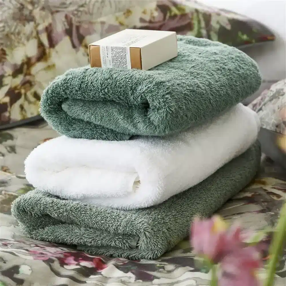 Loweswater Bianco Towel Toallas de Baño Estilo Lujoso