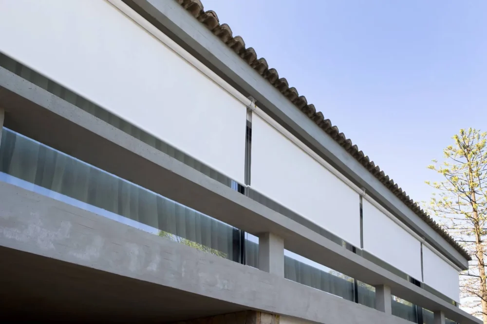 Arion Bandalux Estilo Contemporáneo