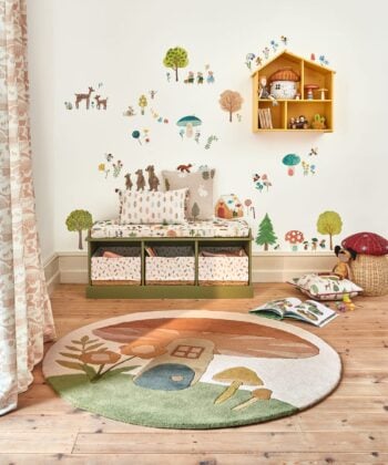 toadstool town rug Colección "Picturebook II Rugs" Alfombra Infantil