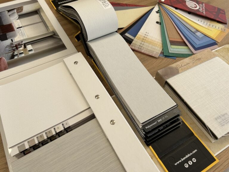 Diferentes tipos de screen y polyscreen para estores enrollables